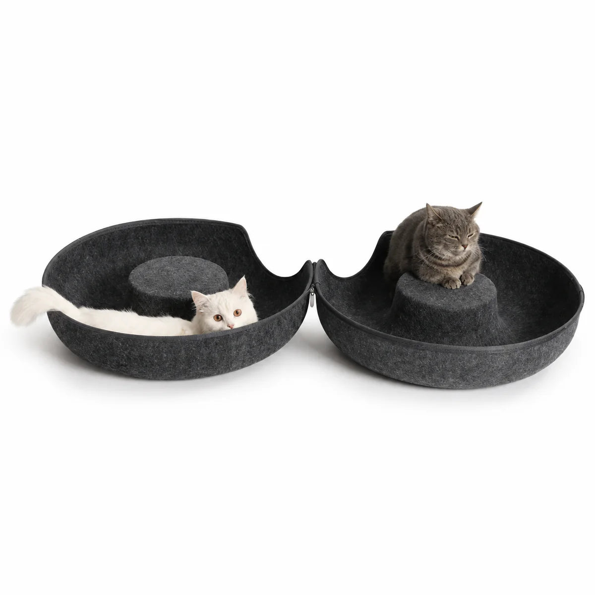 PurrHaven™ – 2-in-1 Cat Cave Bed